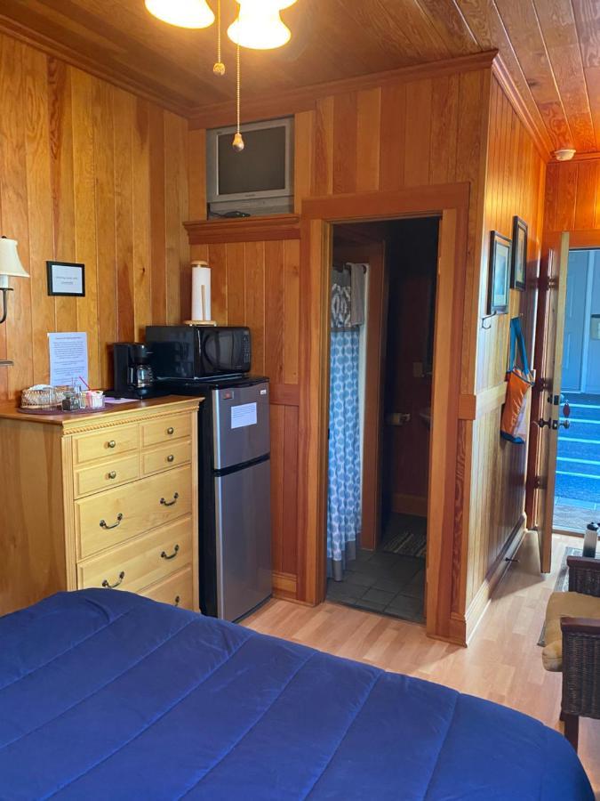 Whistling Winds Motel Lincoln City Exteriör bild